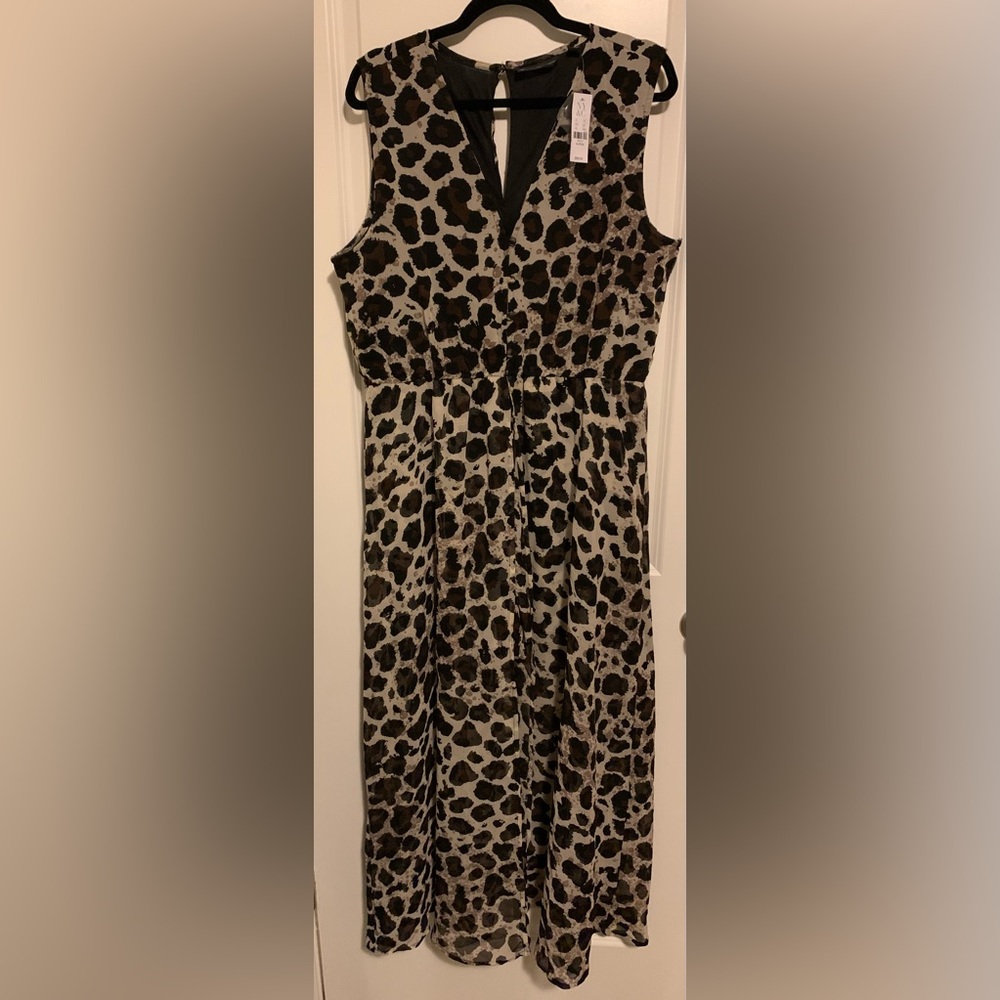 Leopard print romper with a duster